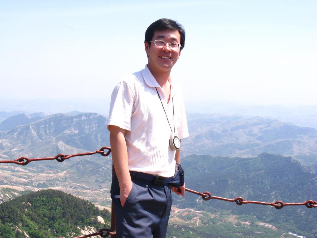 史地教研室教师简介--刘志鹏